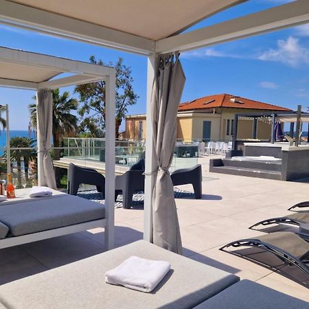 Le Vallaya Suites & Spa Menton Eksteriør billede